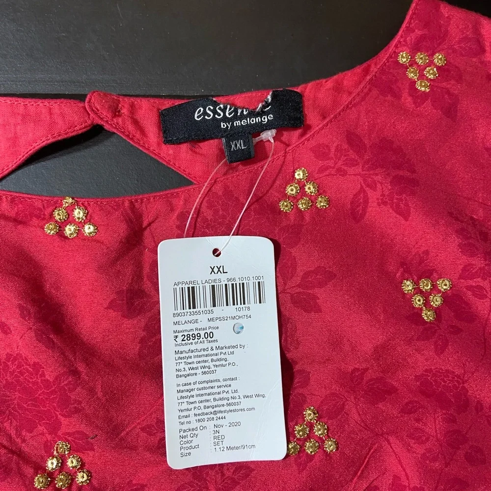Melange Tops. Size - XXL - Picture 5 of 9